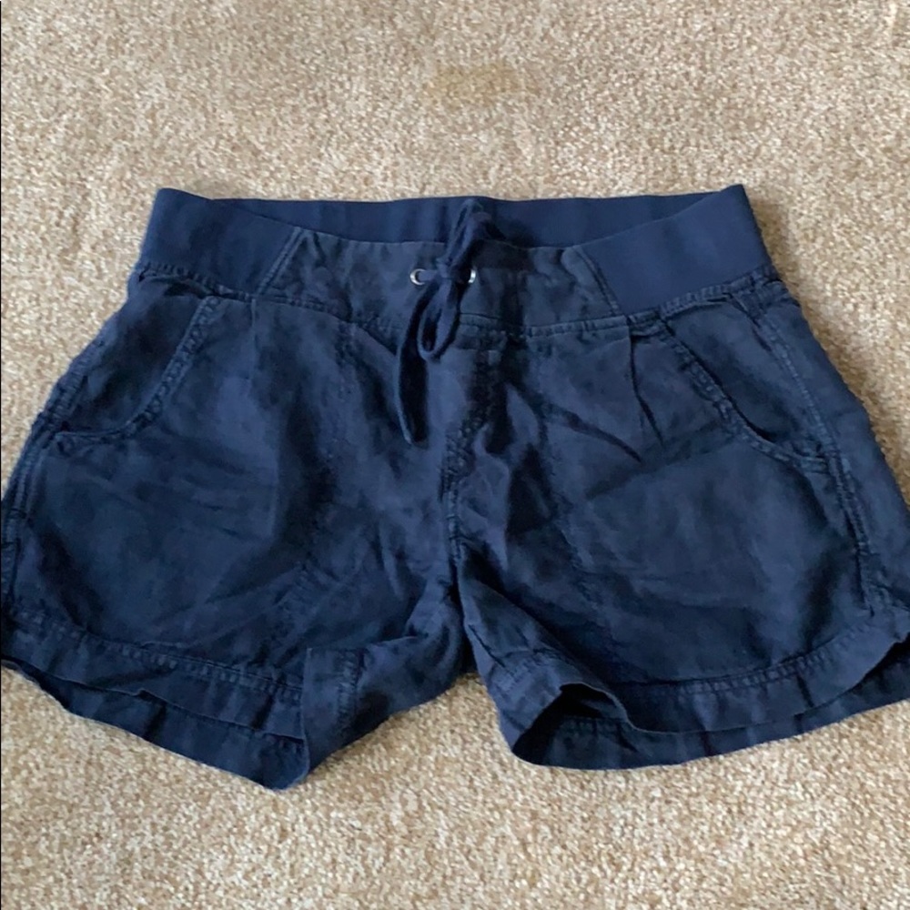Athleta Navy Linen Shorts size 12
